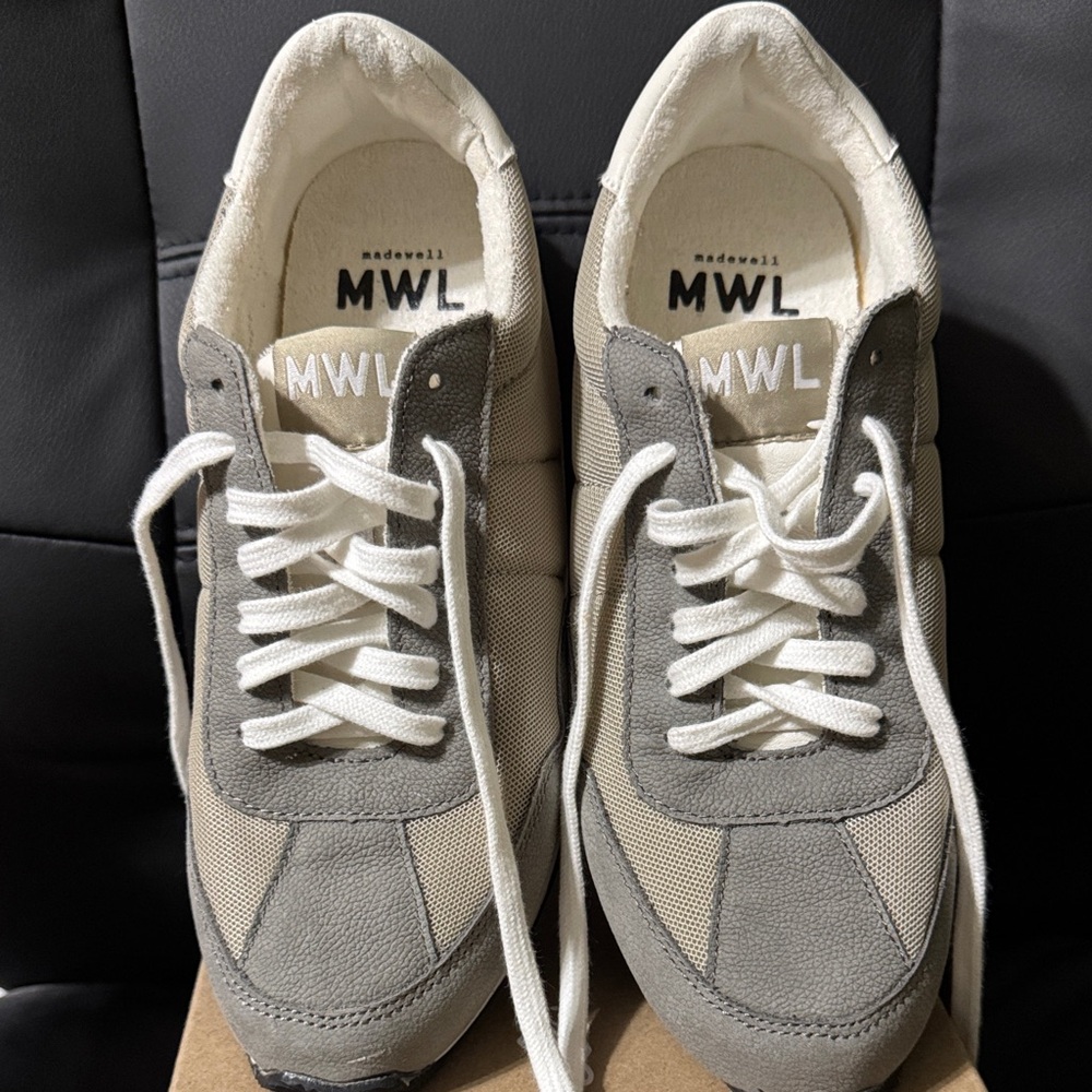 Madewell MWL Low-Top Sneakers in Light Gray and Cream, worn only once lightly!